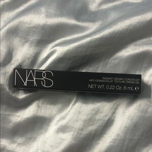 NARS Radiant Creamy Concealer - Creme Brûlée Light 2.5